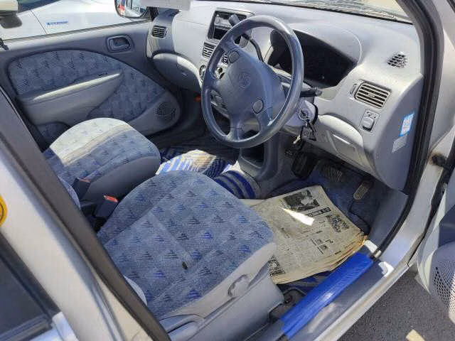 TOYOTA RAUM