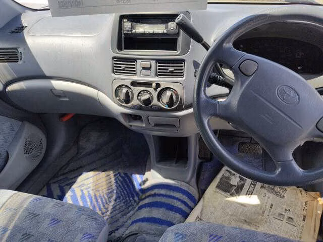 TOYOTA RAUM