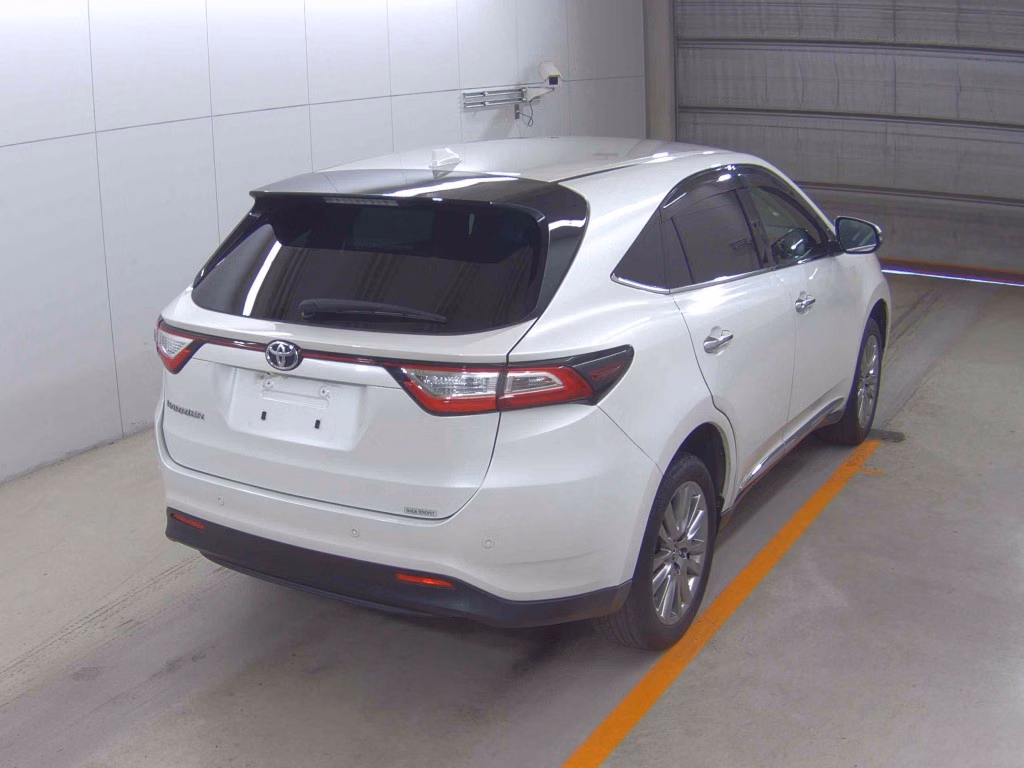 TOYOTA HARRIER