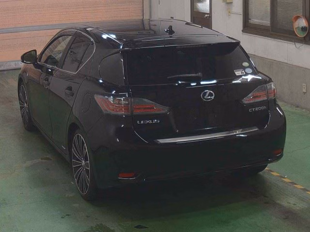 LEXUS CT200H