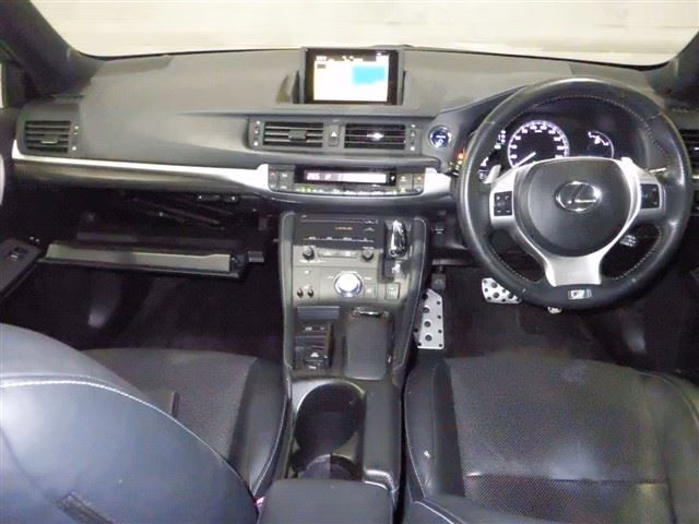 LEXUS CT200H