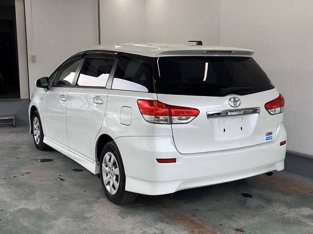 TOYOTA WISH