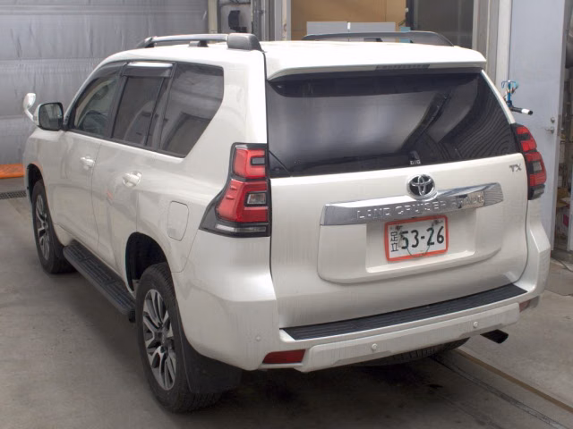 TOYOTA LAND CRUISER PRADO
