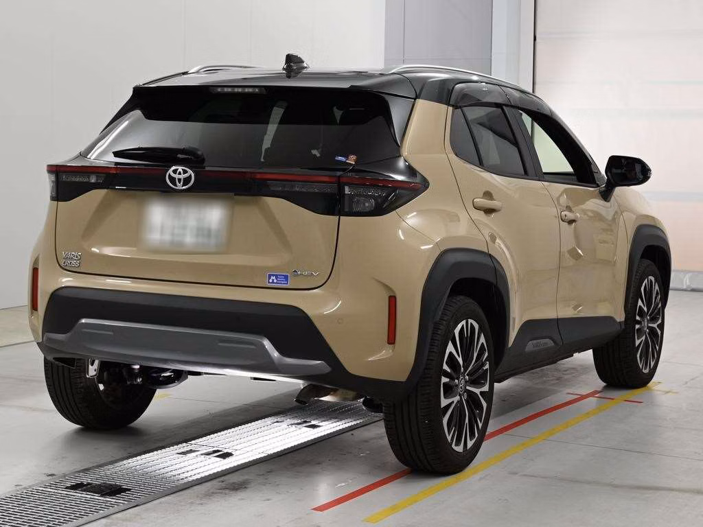 TOYOTA YARIS CROSS
