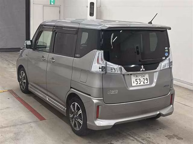 MITSUBISHI DELICA D:2