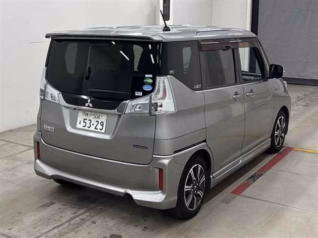 MITSUBISHI DELICA D:2