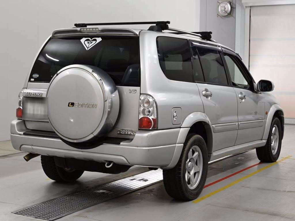SUZUKI GRAND ESCUDO