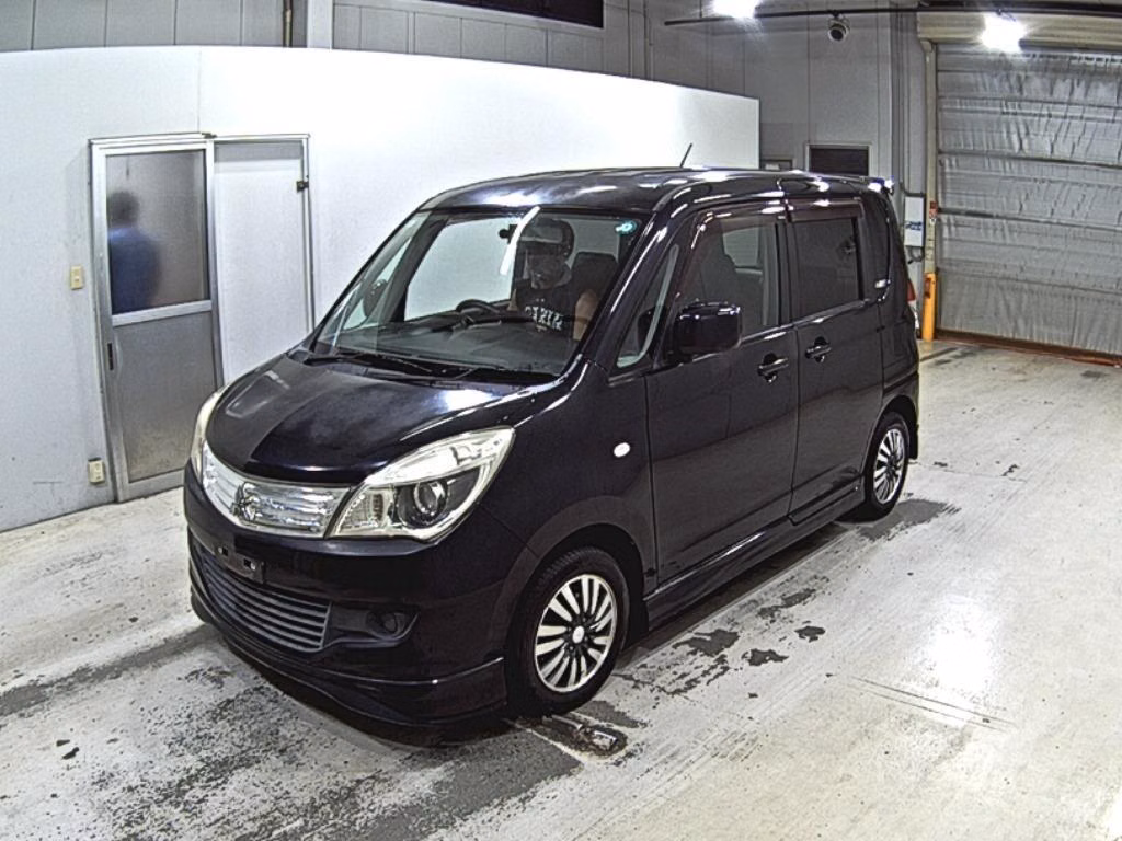 MITSUBISHI DELICA D:2
