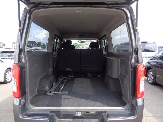 NISSAN CARAVAN