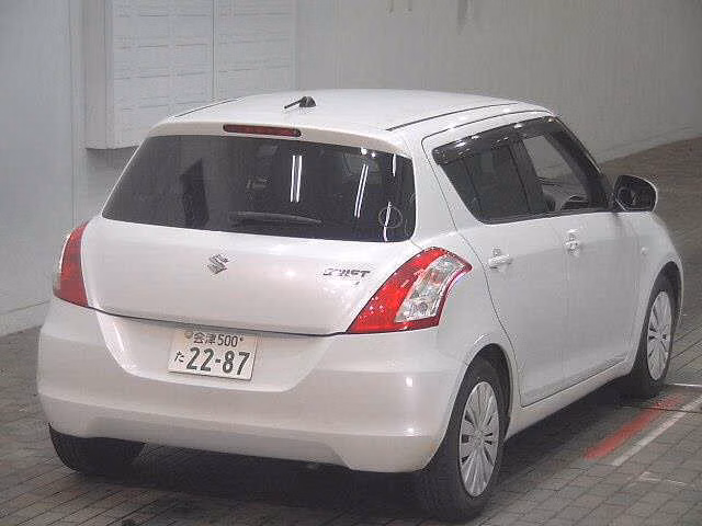 SUZUKI SWIFT