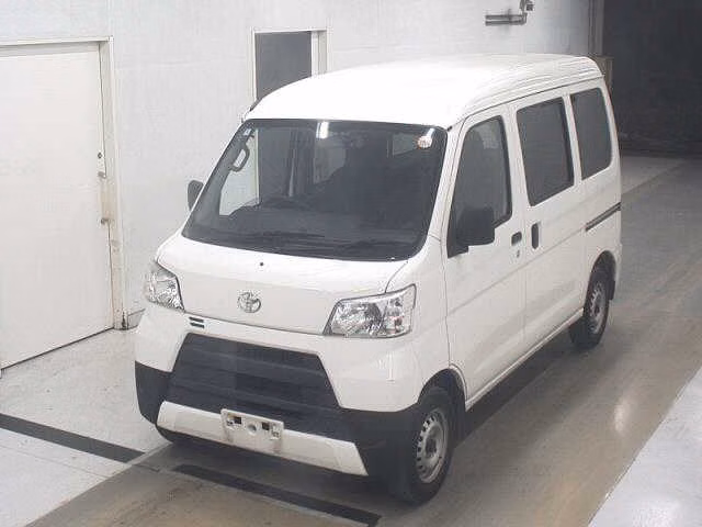 TOYOTA PIXIS VAN