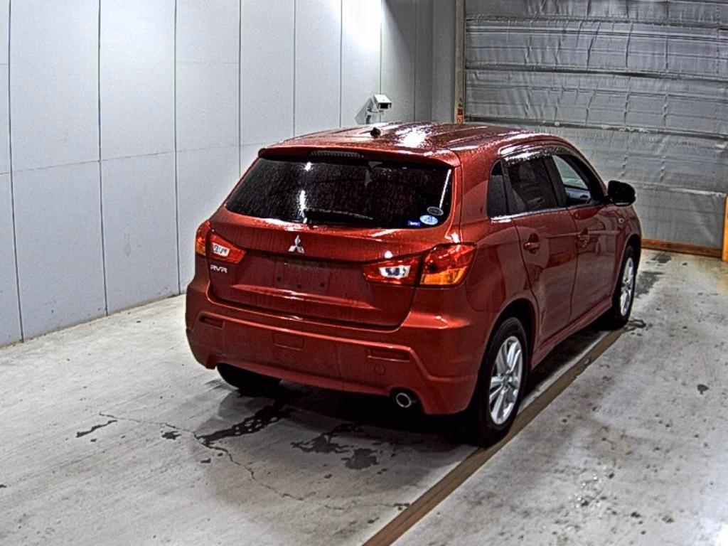MITSUBISHI RVR