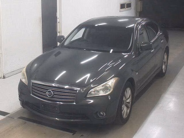 NISSAN FUGA