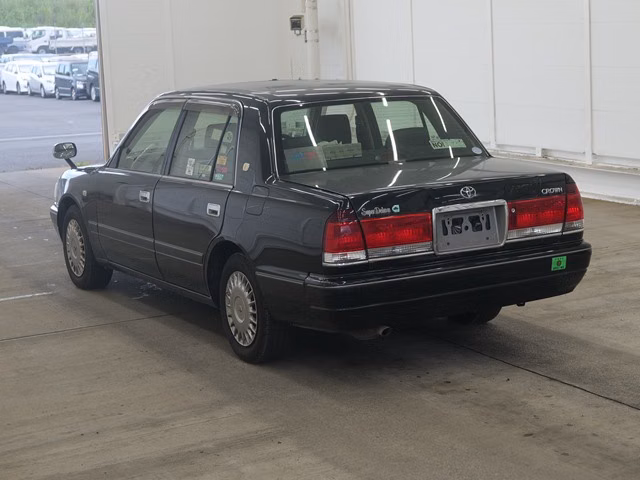 TOYOTA CROWN