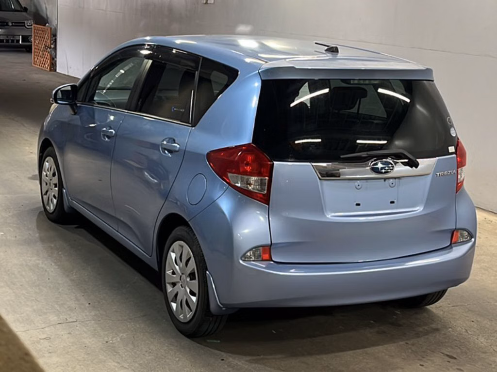SUBARU TREZIA