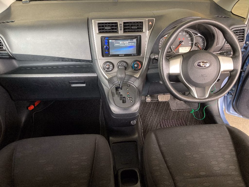 SUBARU TREZIA