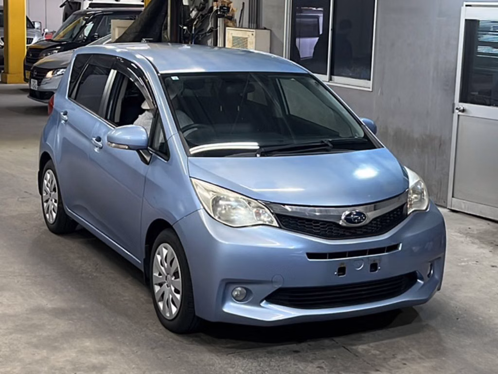 SUBARU TREZIA