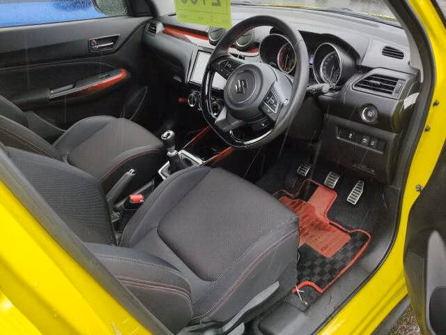 SUZUKI SWIFT