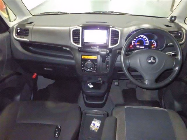 MITSUBISHI DELICA D:2