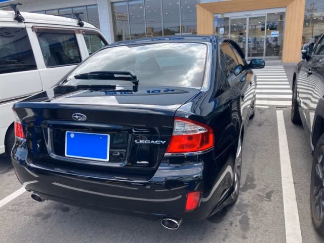 SUBARU LEGACY B4
