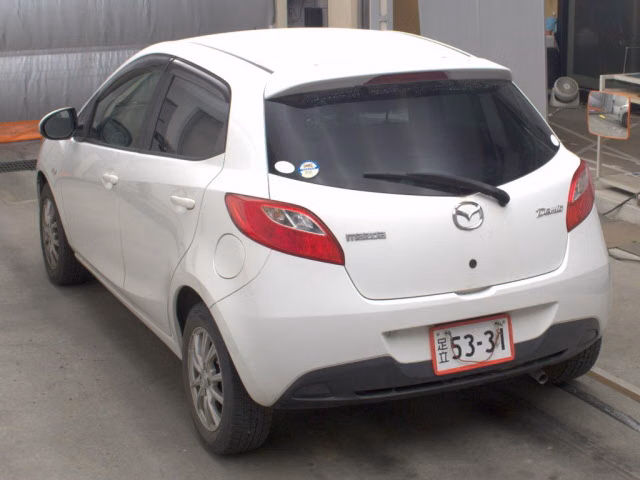 MAZDA DEMIO