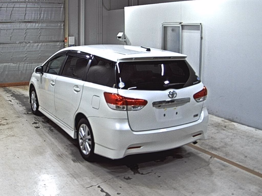 TOYOTA WISH