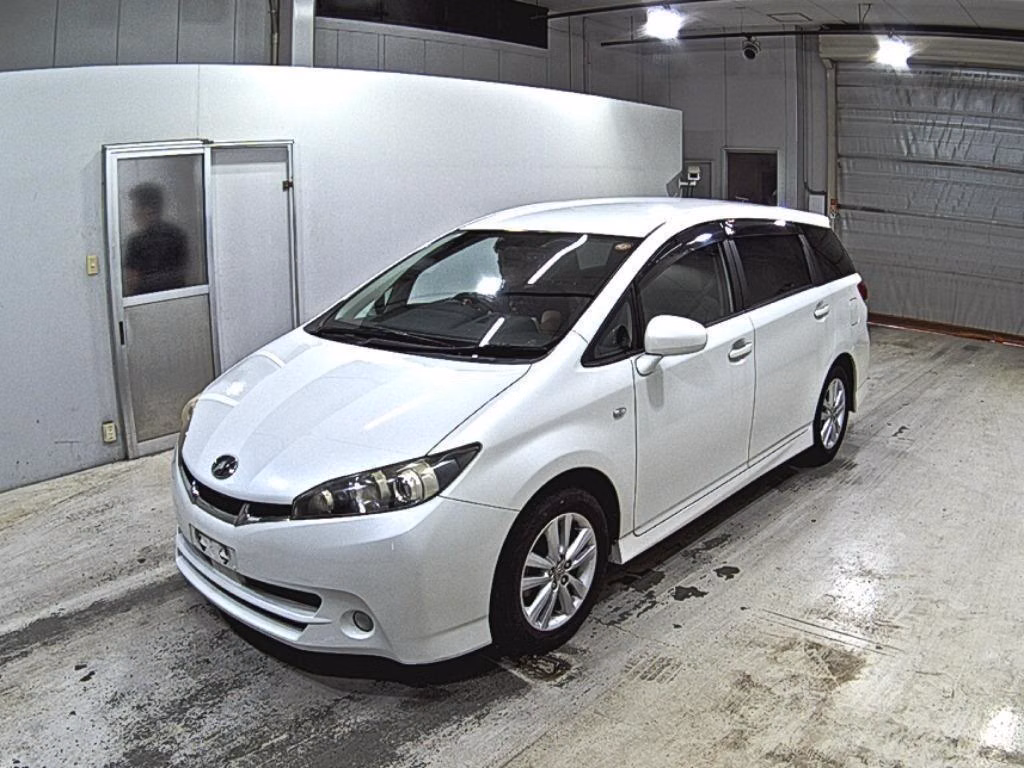 TOYOTA WISH