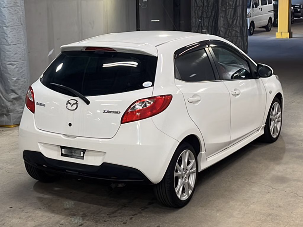 MAZDA DEMIO
