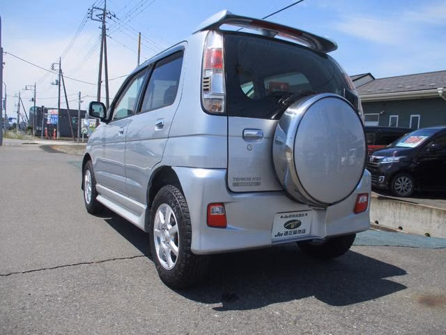 DAIHATSU TERIOS KID