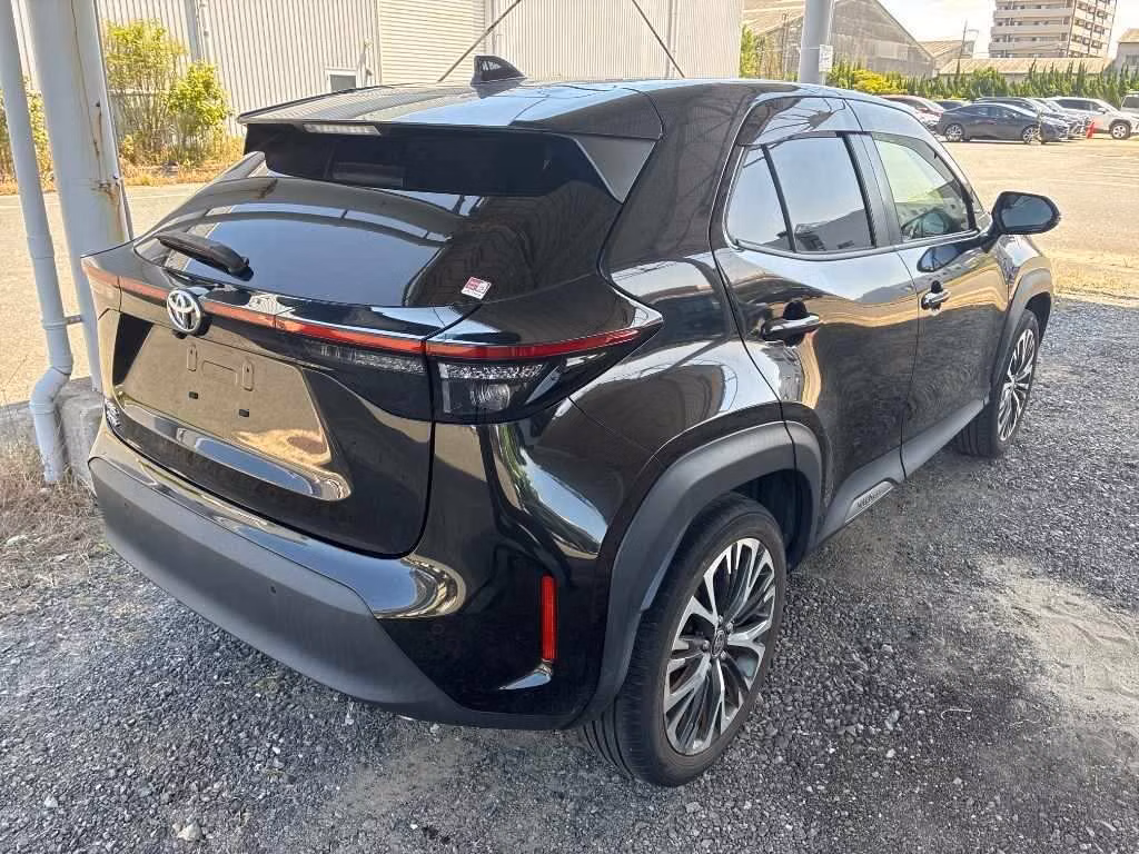 TOYOTA YARIS CROSS