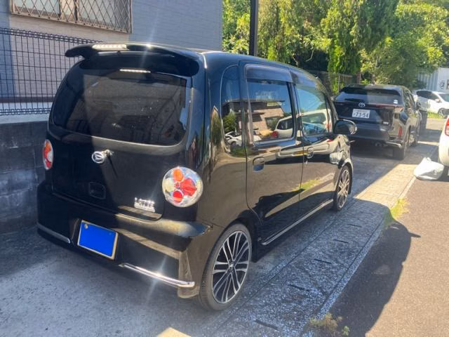 DAIHATSU MOVE LATTE