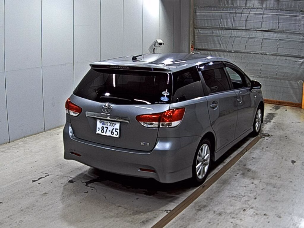 TOYOTA WISH