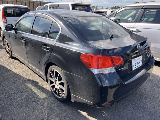 SUBARU LEGACY B4