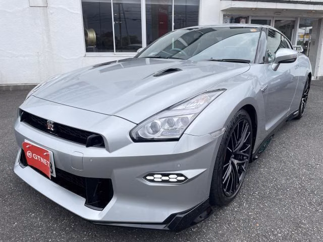 Nissan GT-R