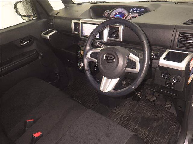 DAIHATSU WAKE