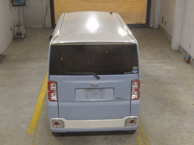 DAIHATSU WAKE