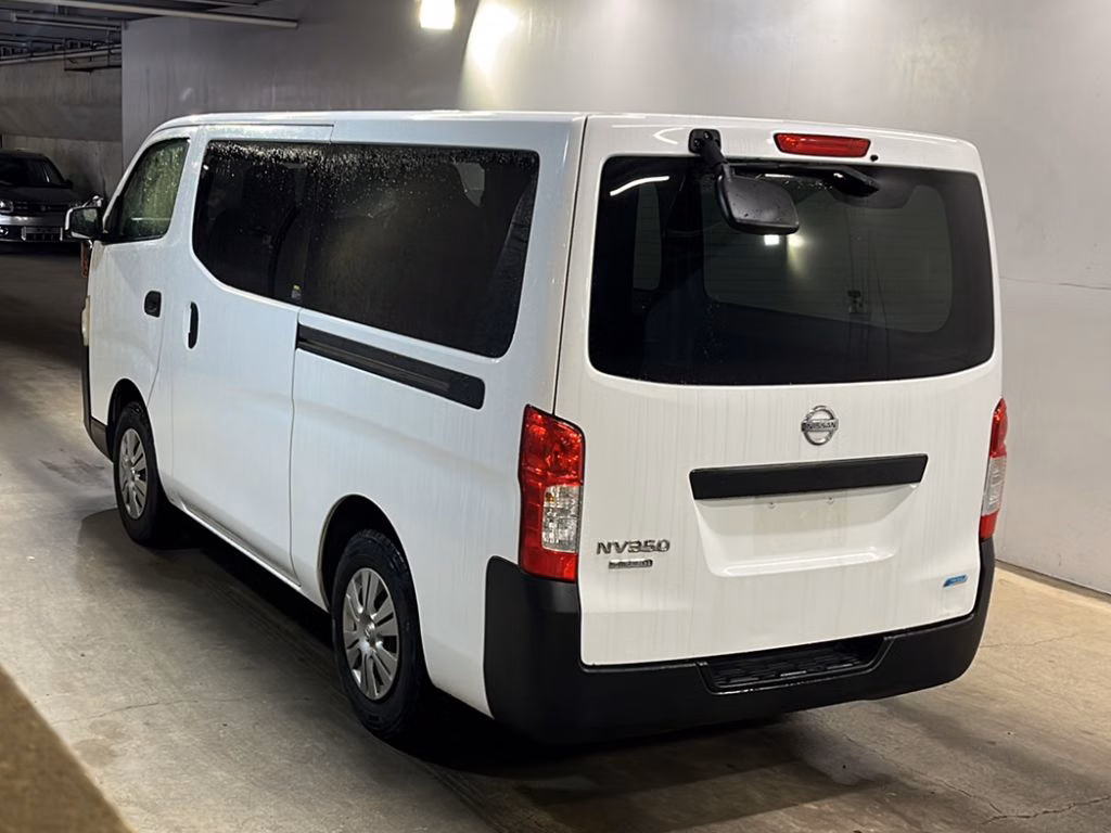 NISSAN NV350 CARAVAN