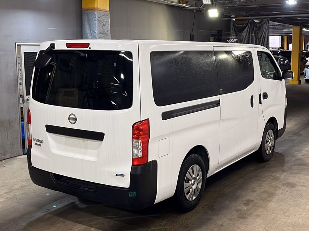 NISSAN NV350 CARAVAN