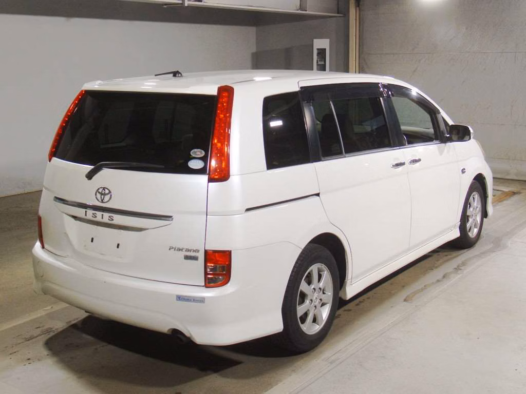 TOYOTA ISIS