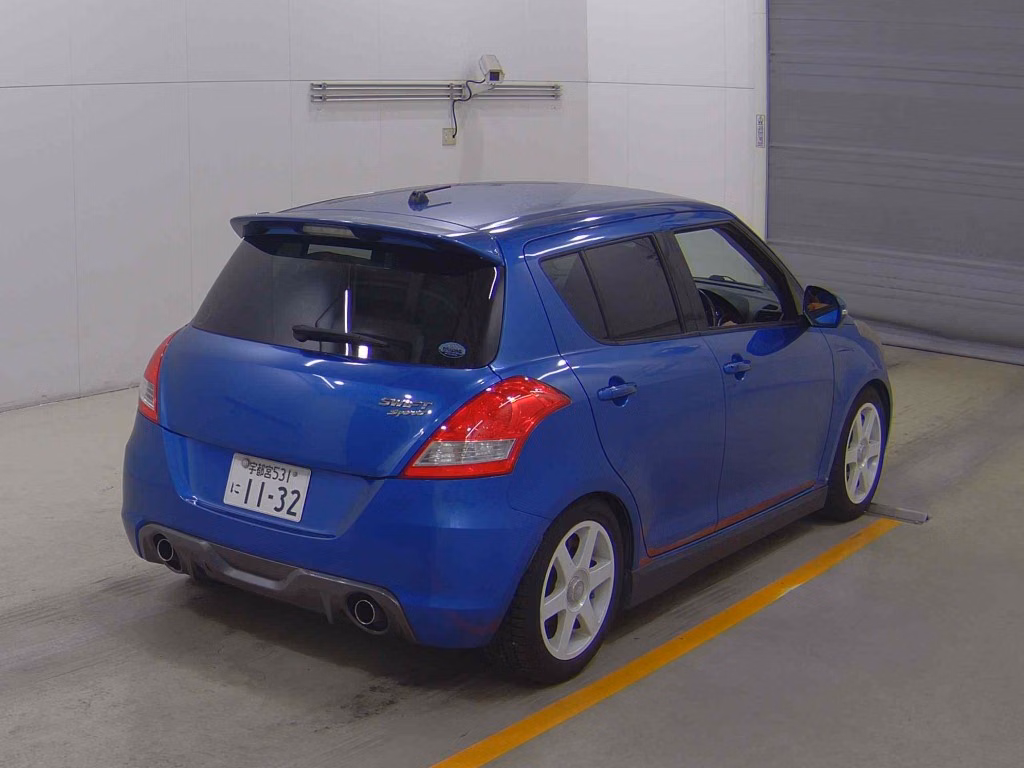 SUZUKI SWIFT