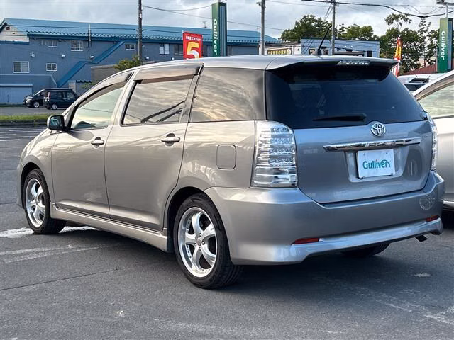 TOYOTA WISH