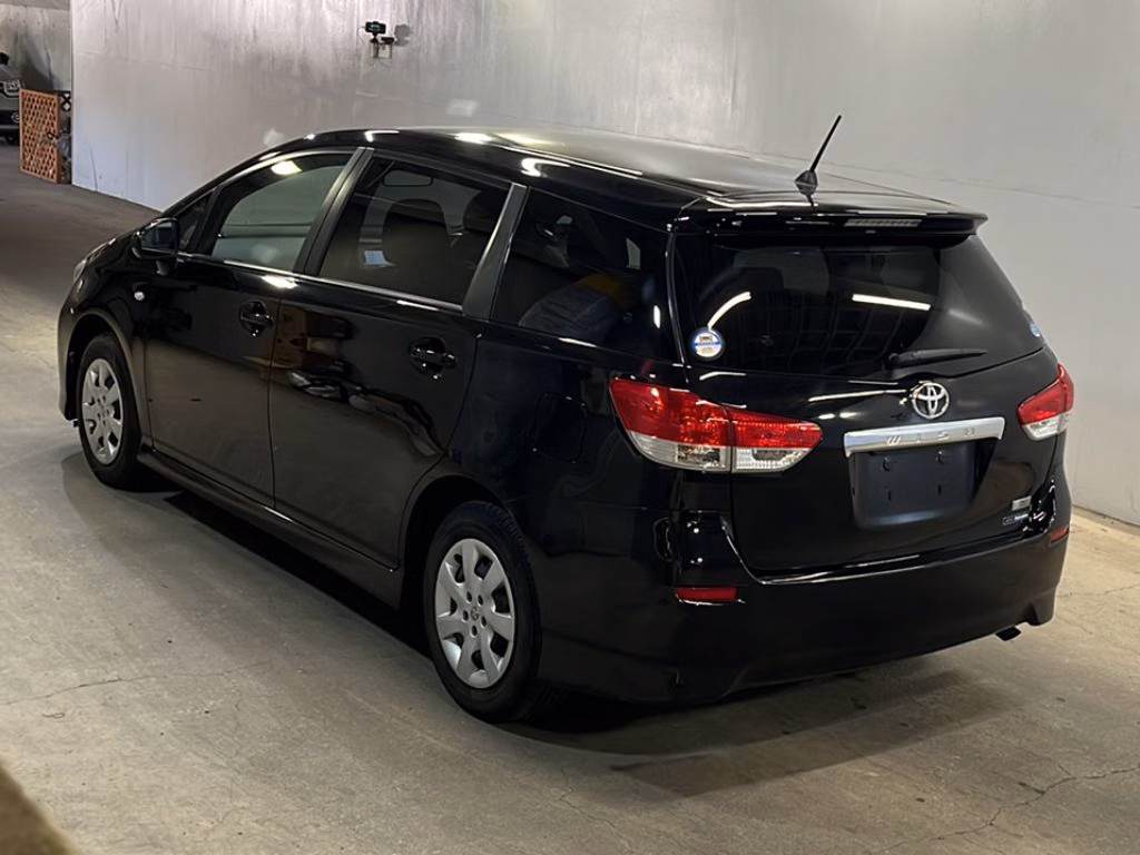 TOYOTA WISH