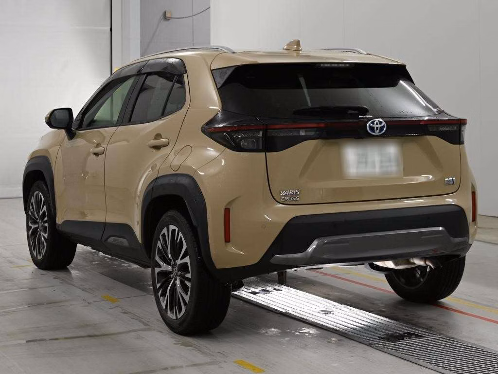 TOYOTA YARIS CROSS