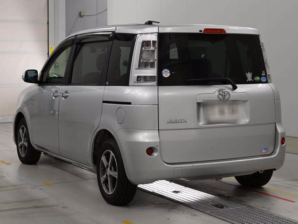 TOYOTA SIENTA