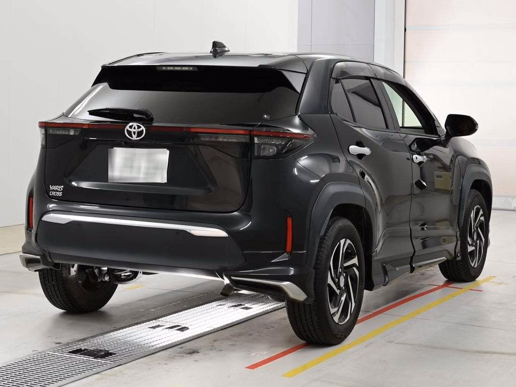 TOYOTA YARIS CROSS