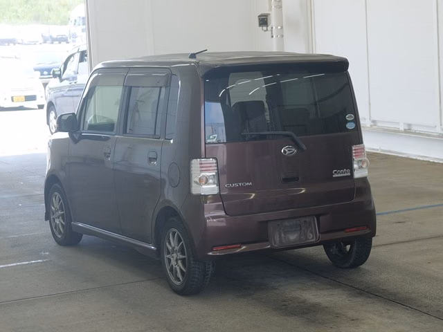 DAIHATSU MOVE CONTE