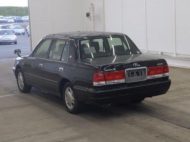 TOYOTA CROWN