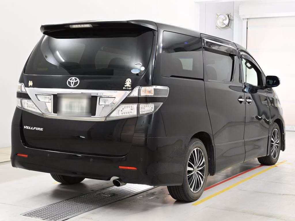 TOYOTA VELLFIRE