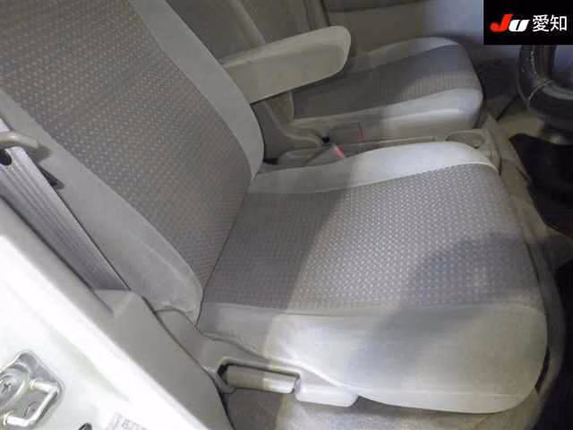 MITSUBISHI TOWN BOX