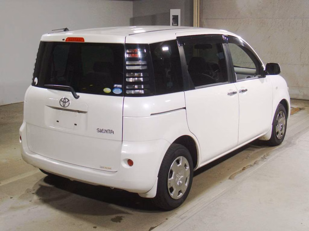 TOYOTA SIENTA